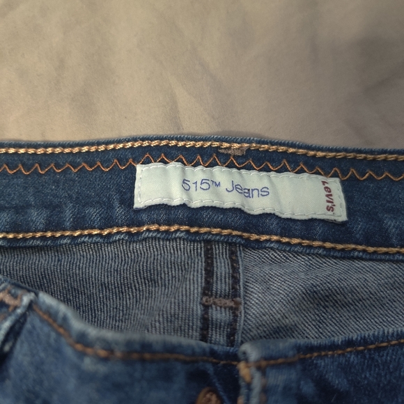 Levi's Capri Jeans - Picture 3 of 7